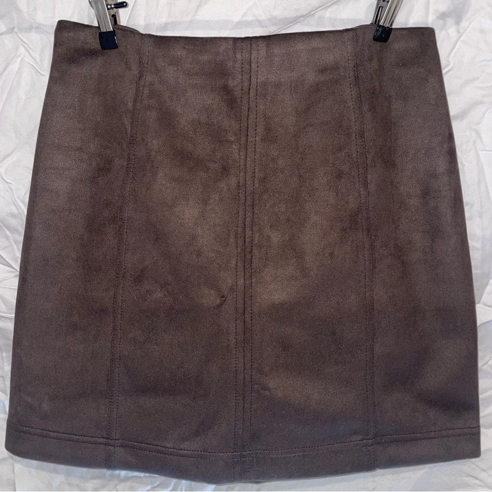 Shinestar | Suede Mini Skirt | Brown | Size M